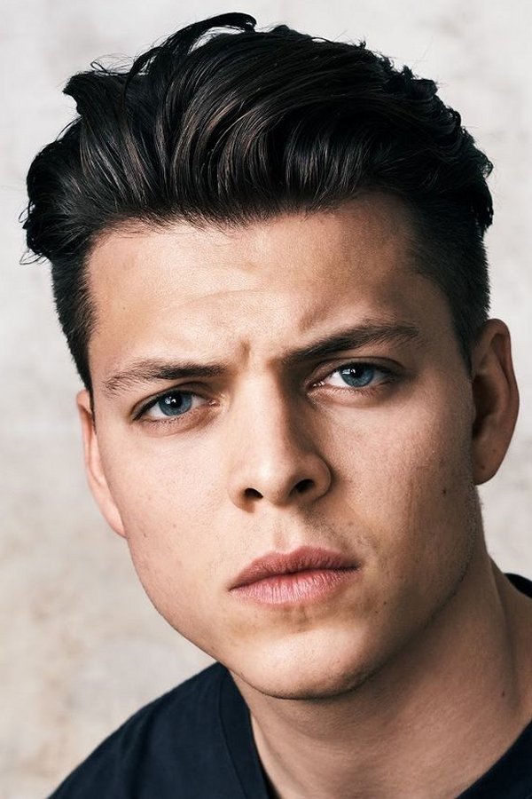 Alex Høgh Andersen - headshot