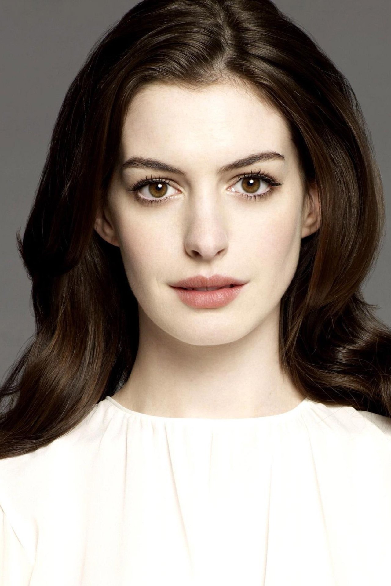 Anne Hathaway - headshot