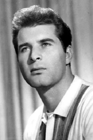 Rogelio Guerra - headshot