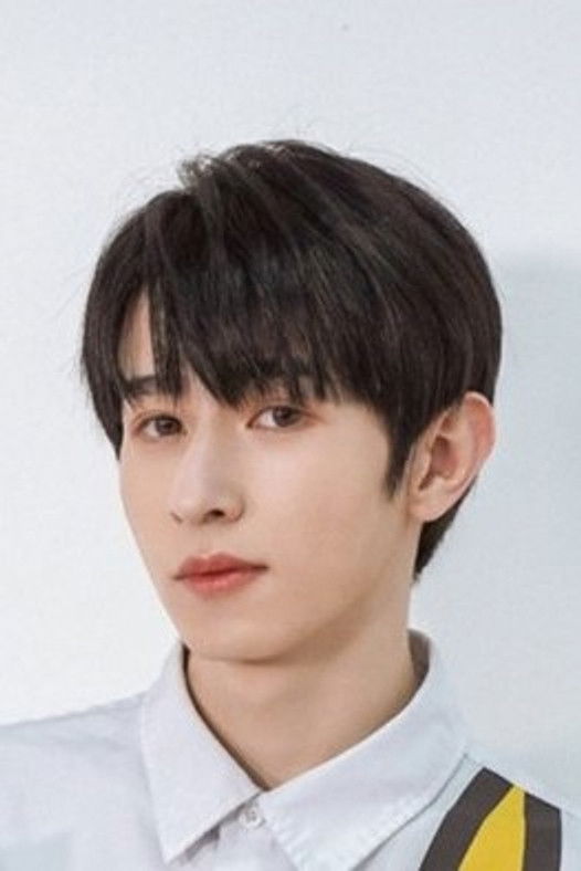 Akezhuli Zhuguli - headshot