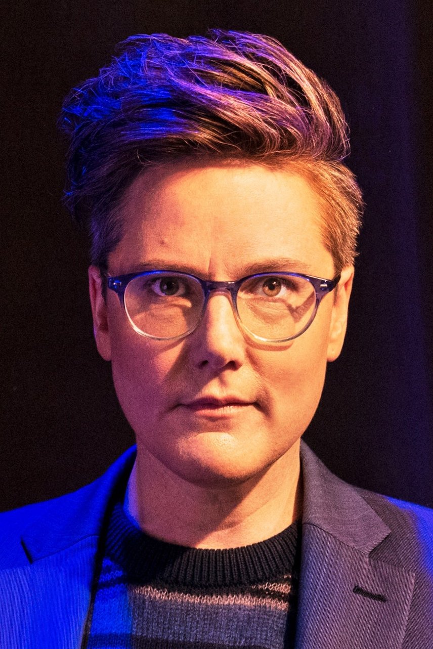 Hannah Gadsby - headshot