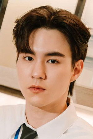 Peerapun Chungcharoenpanich - headshot