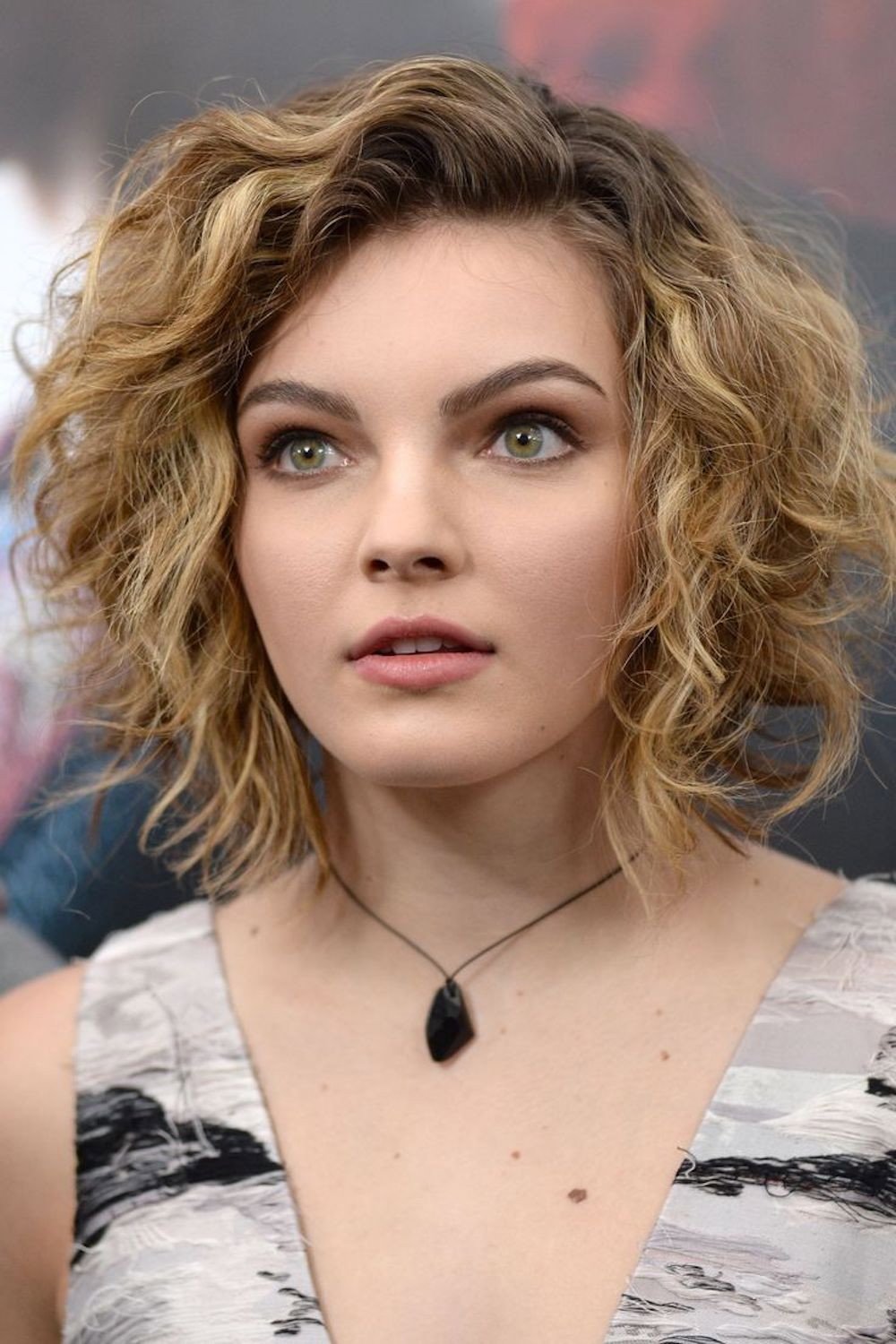 Camren Bicondova - headshot