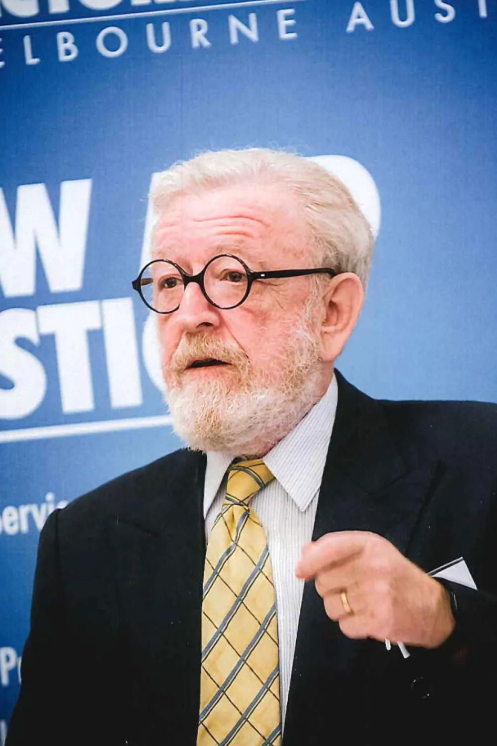 Robert Richter - headshot