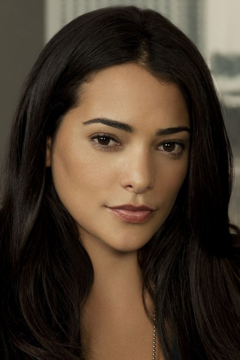 Natalie Martinez - headshot