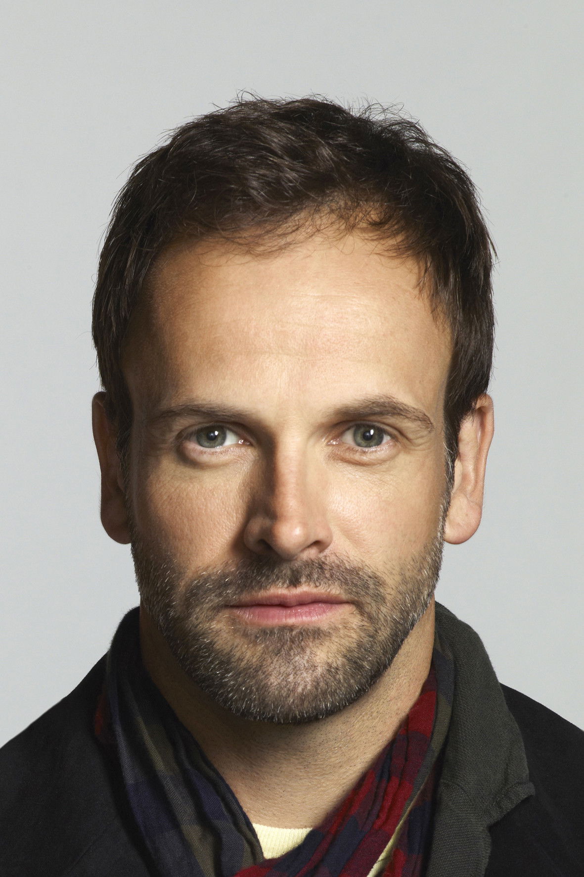 Jonny Lee Miller - headshot