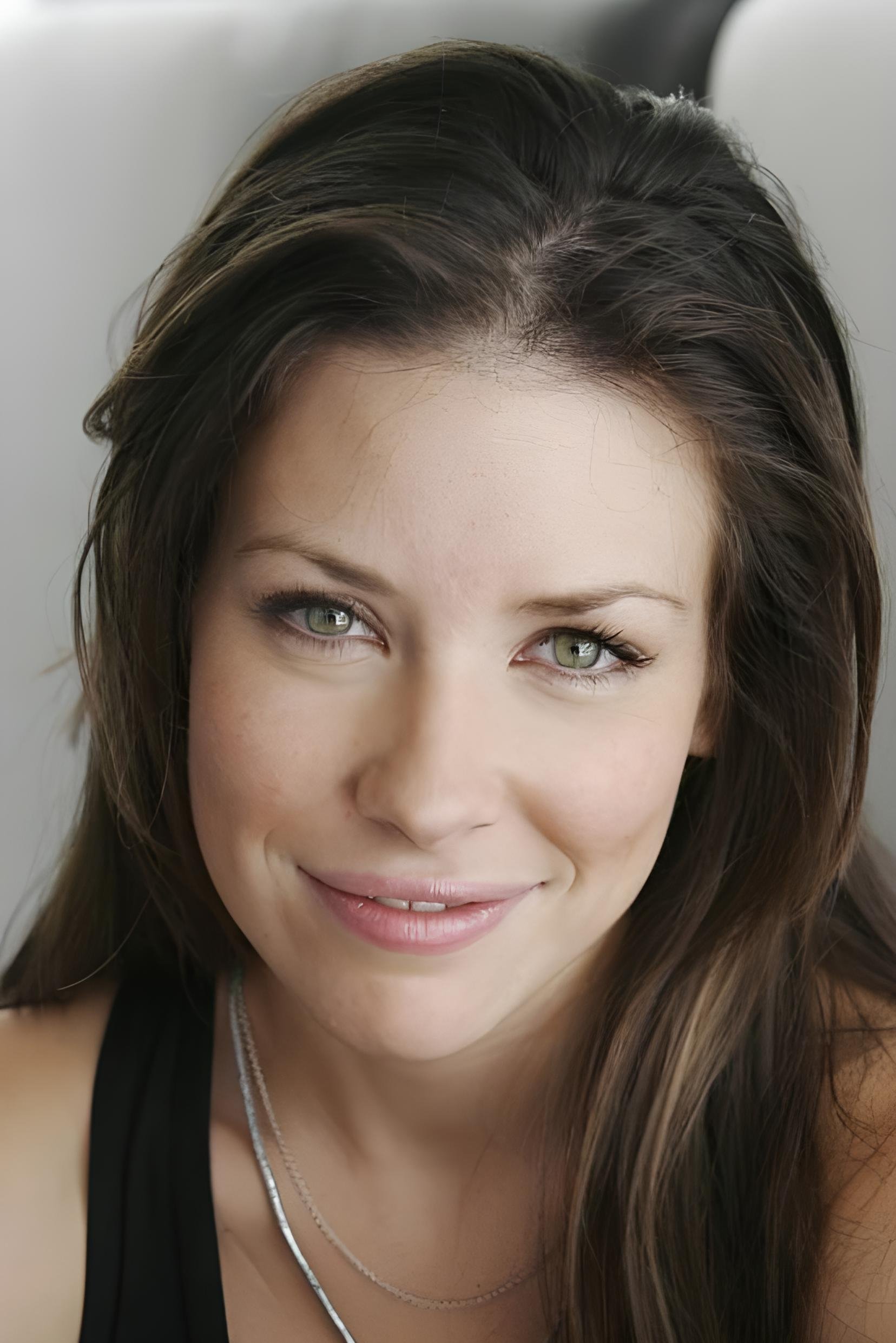 Evangeline Lilly - headshot