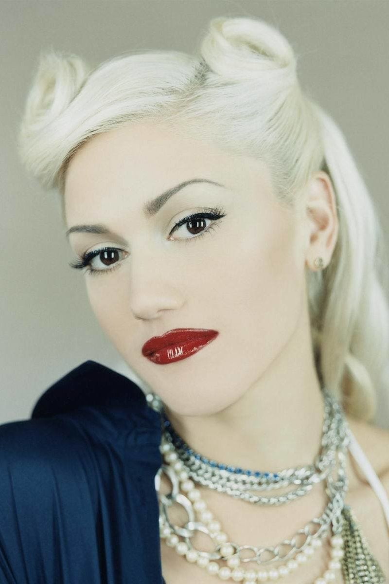 Gwen Stefani - headshot