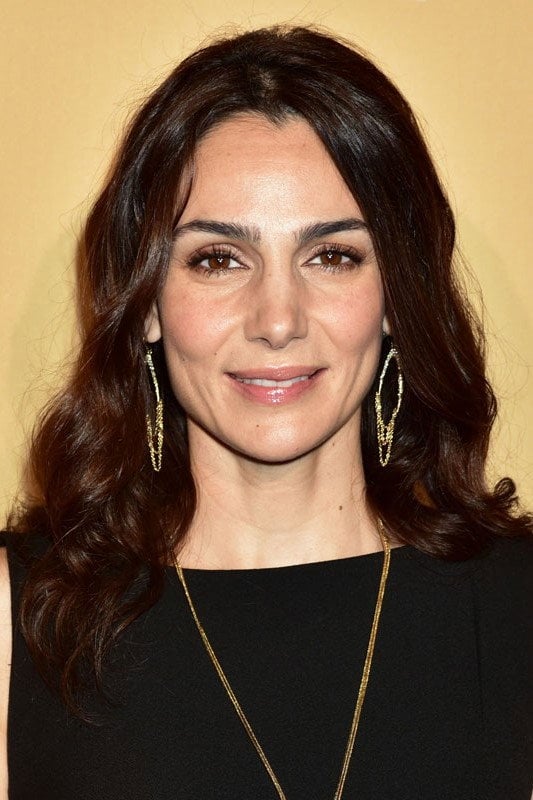 Annie Parisse - headshot