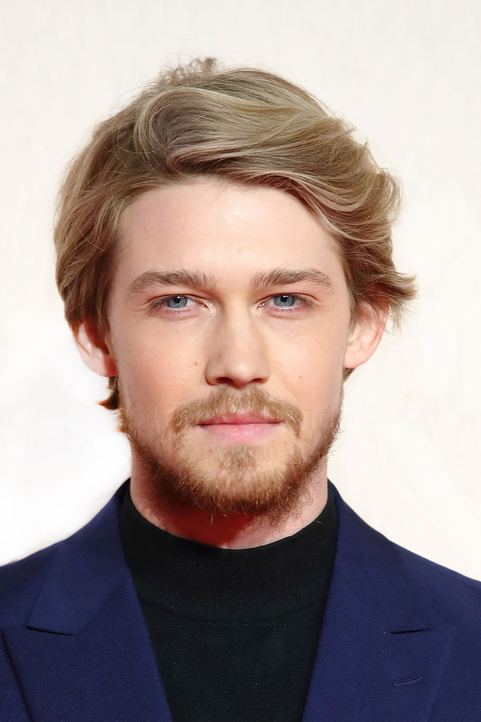 Joe Alwyn - headshot