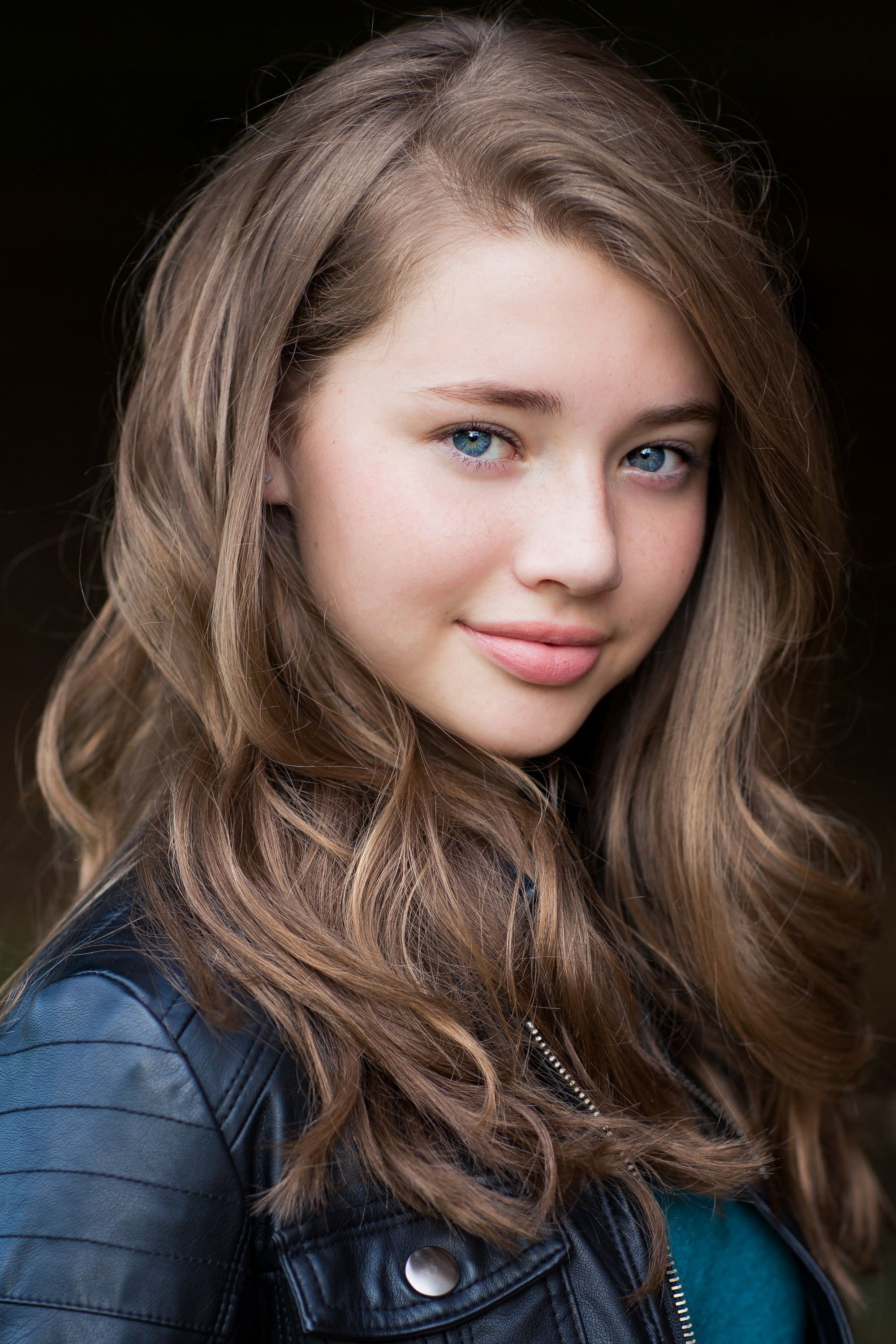 Sydney Taylor - headshot