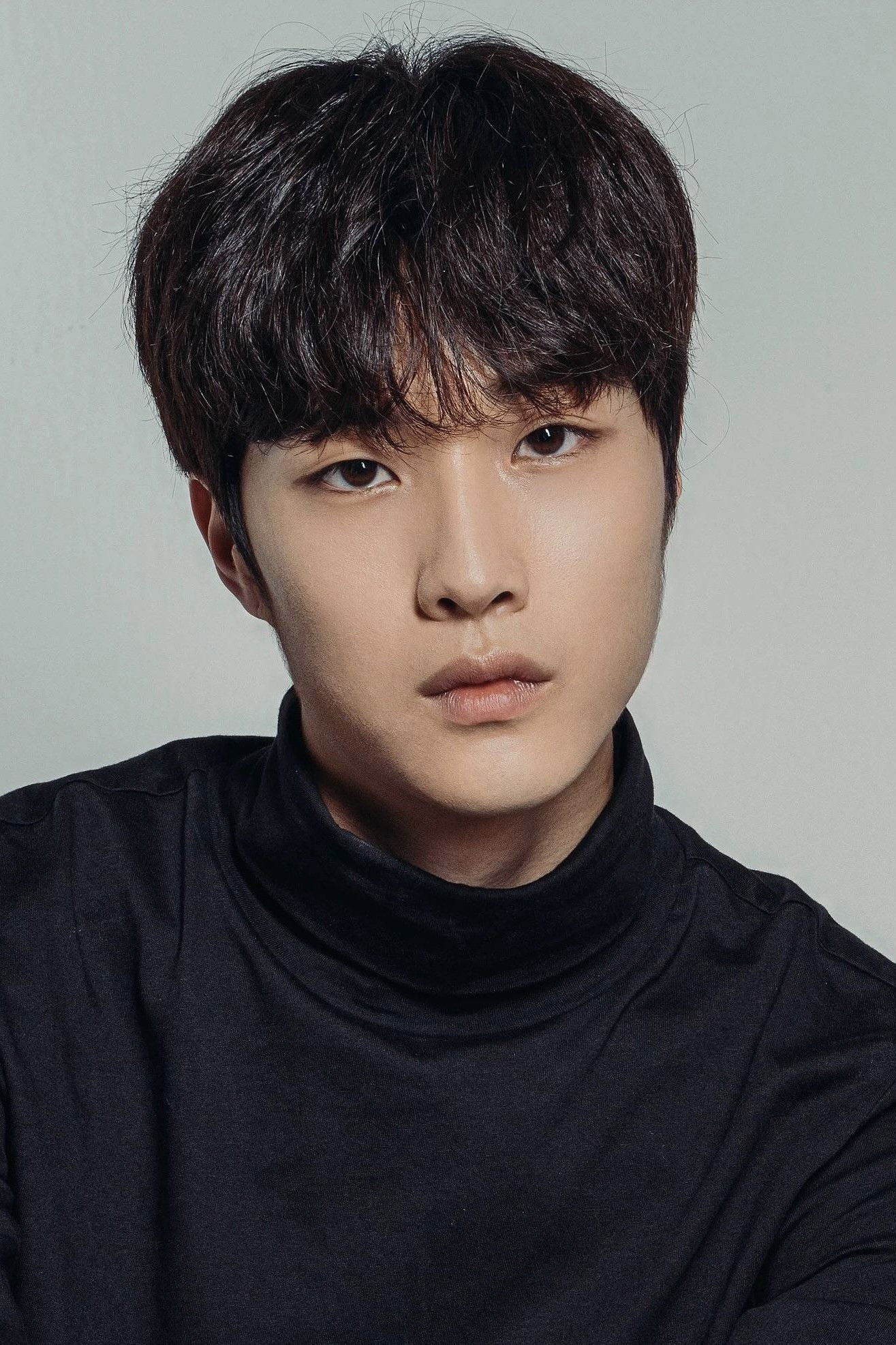 Lee Jong-won - headshot