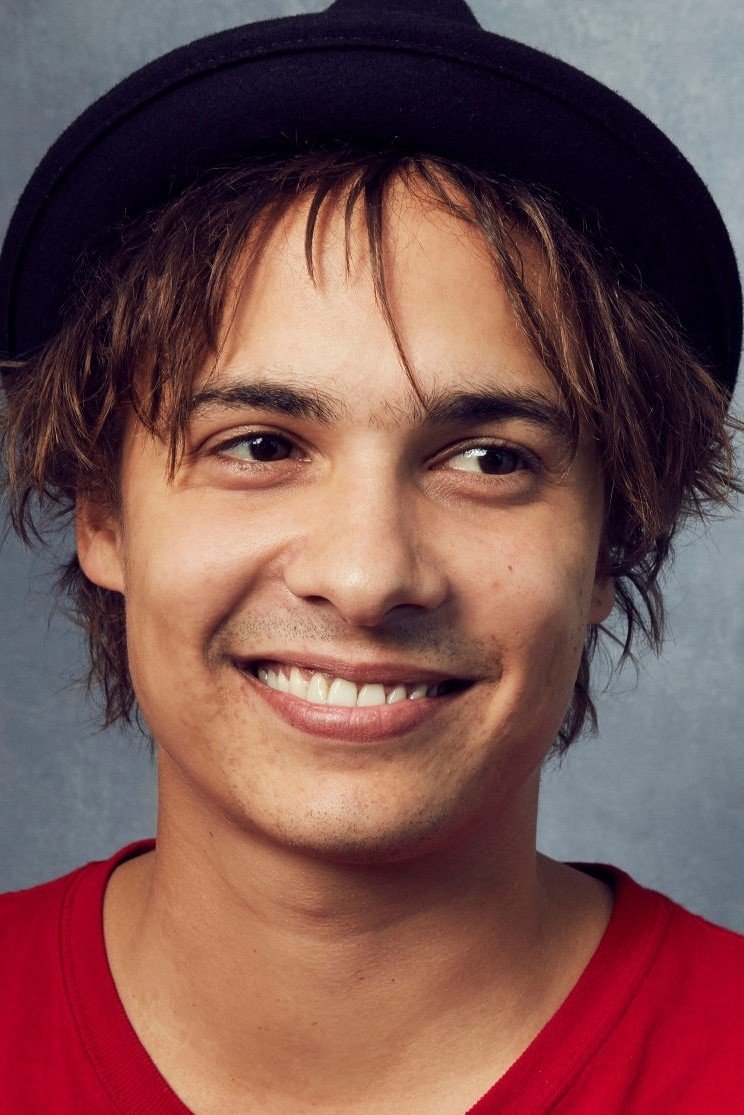 Frank Dillane - headshot
