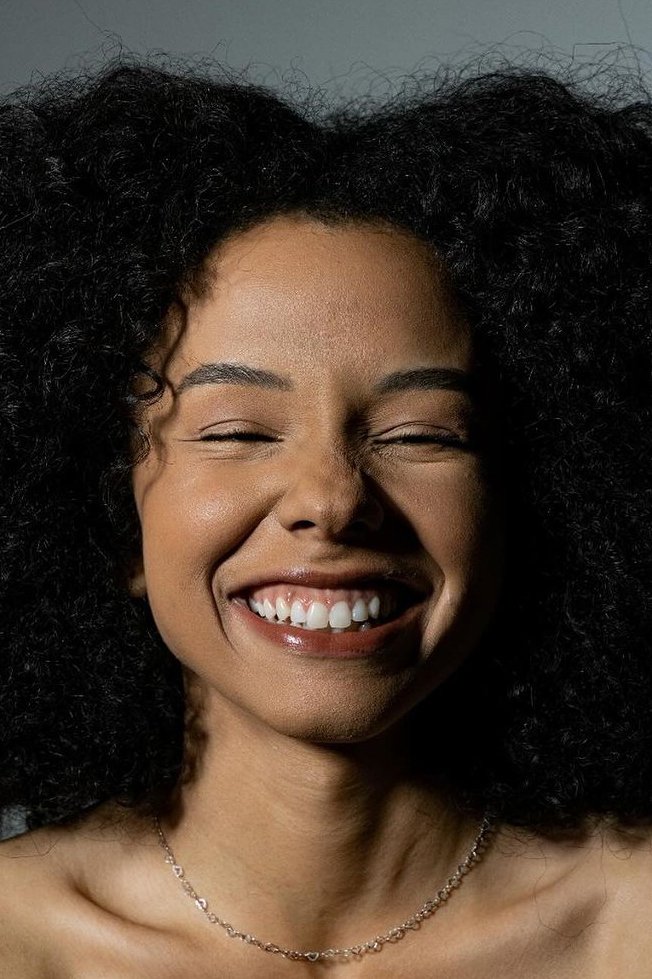 Beatriz Oliveira - headshot