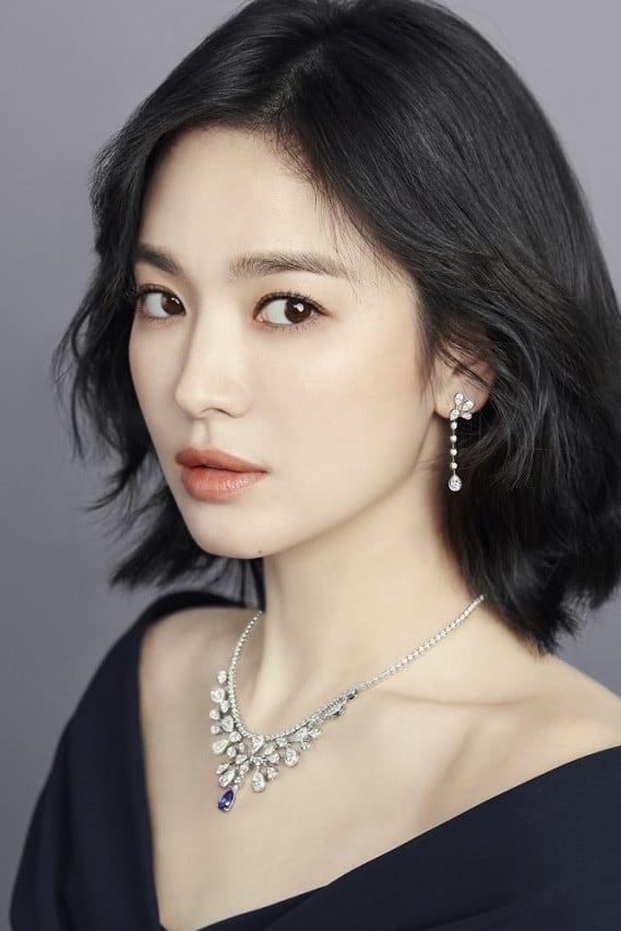 Song Hye-kyo - headshot