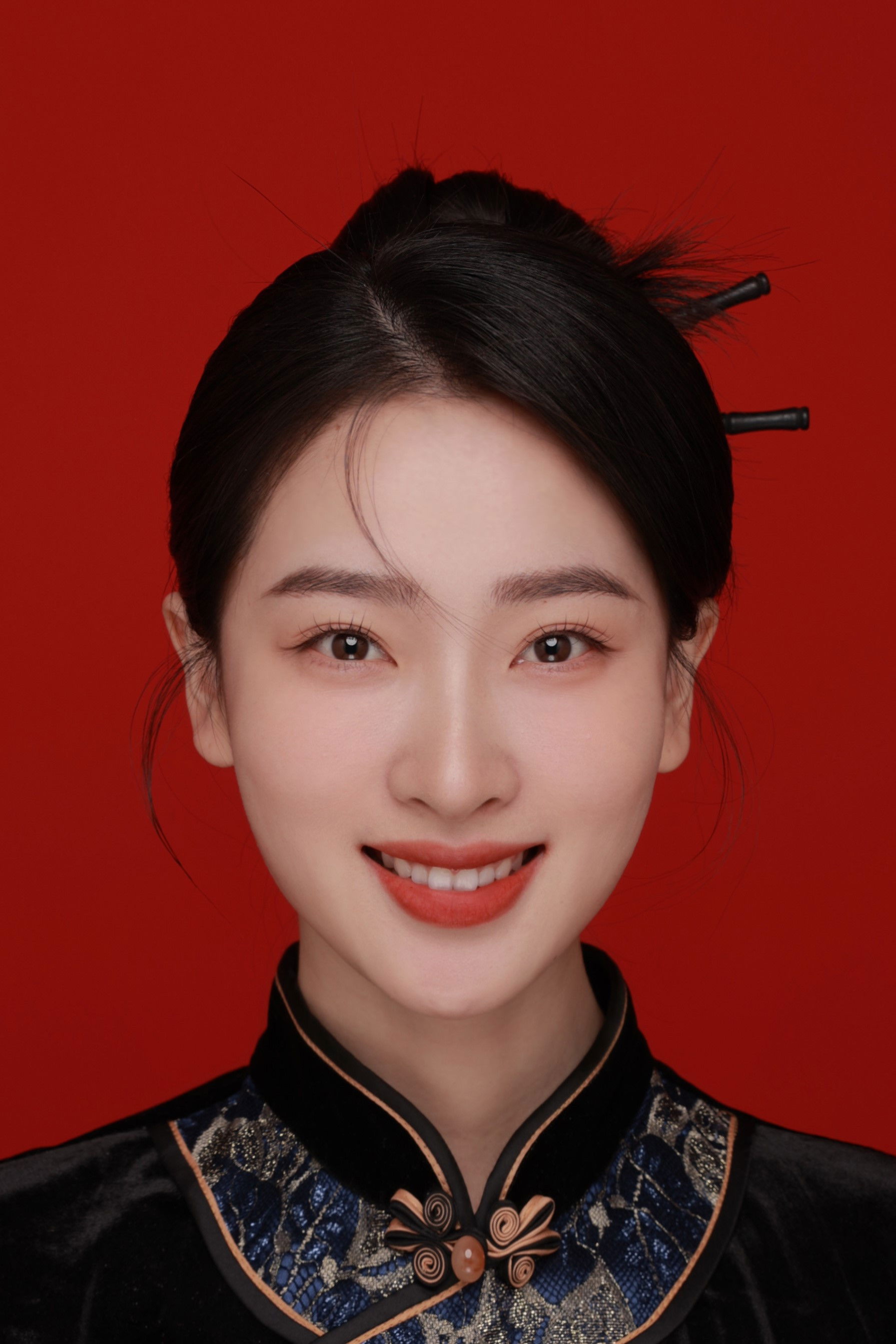 He Yuhong - headshot