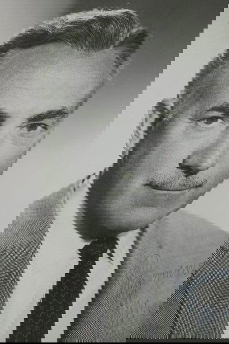 Raymond Bailey - headshot