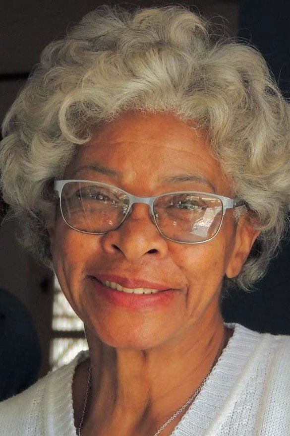 Dora Rosa - headshot