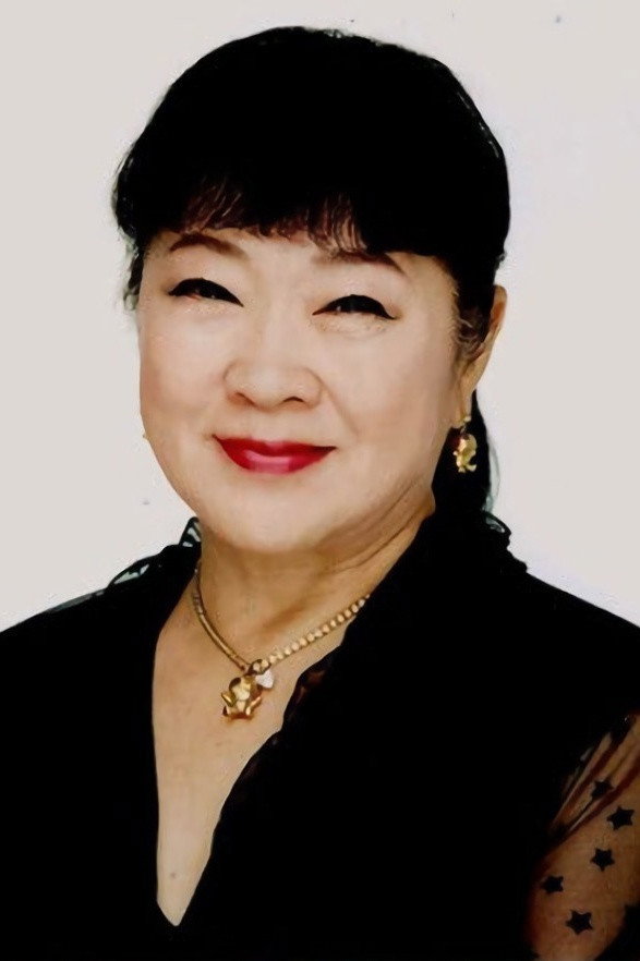 Nobuyo Oyama - headshot