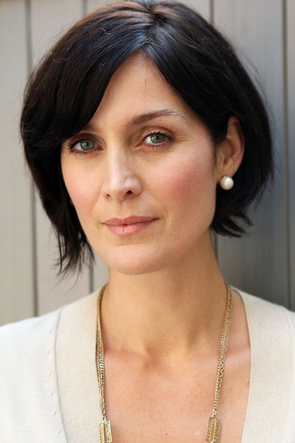 Carrie-Anne Moss - headshot