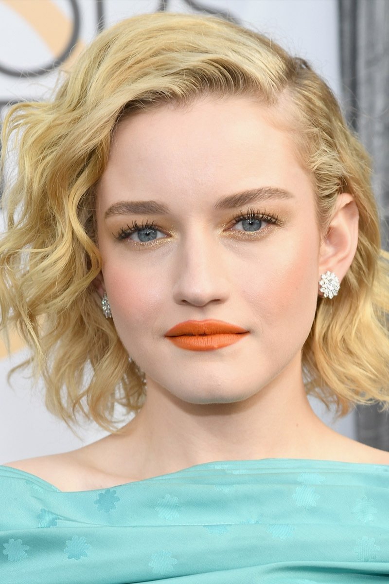 Julia Garner - headshot