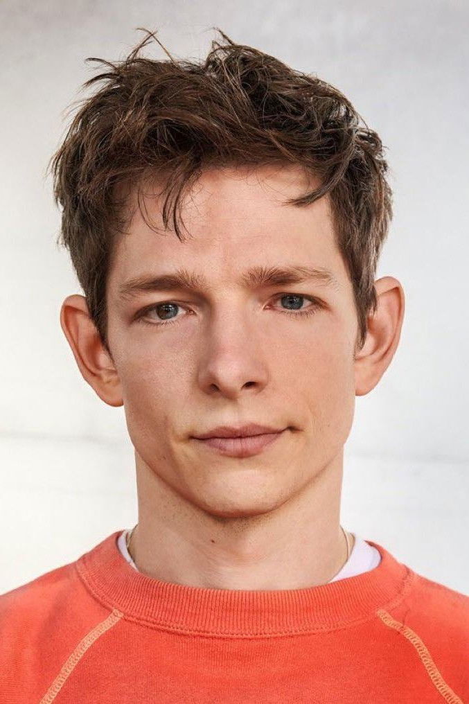 Mike Faist - headshot