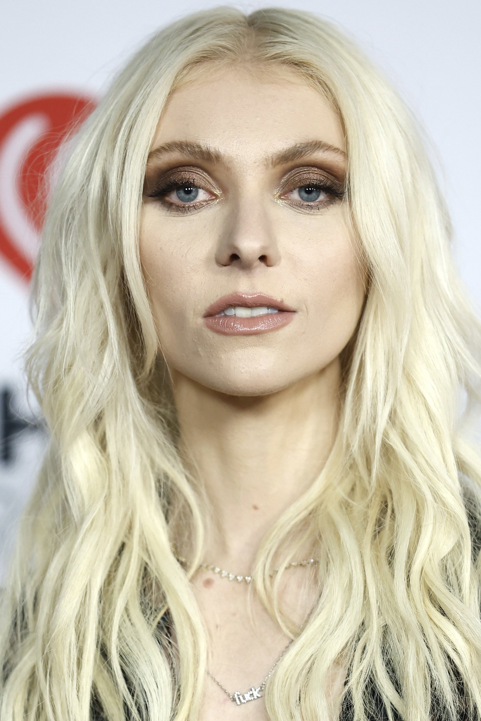 Taylor Momsen - headshot