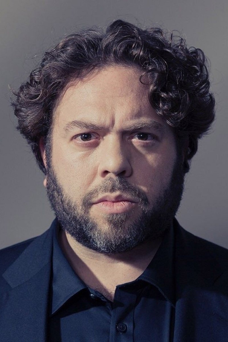 Dan Fogler - headshot