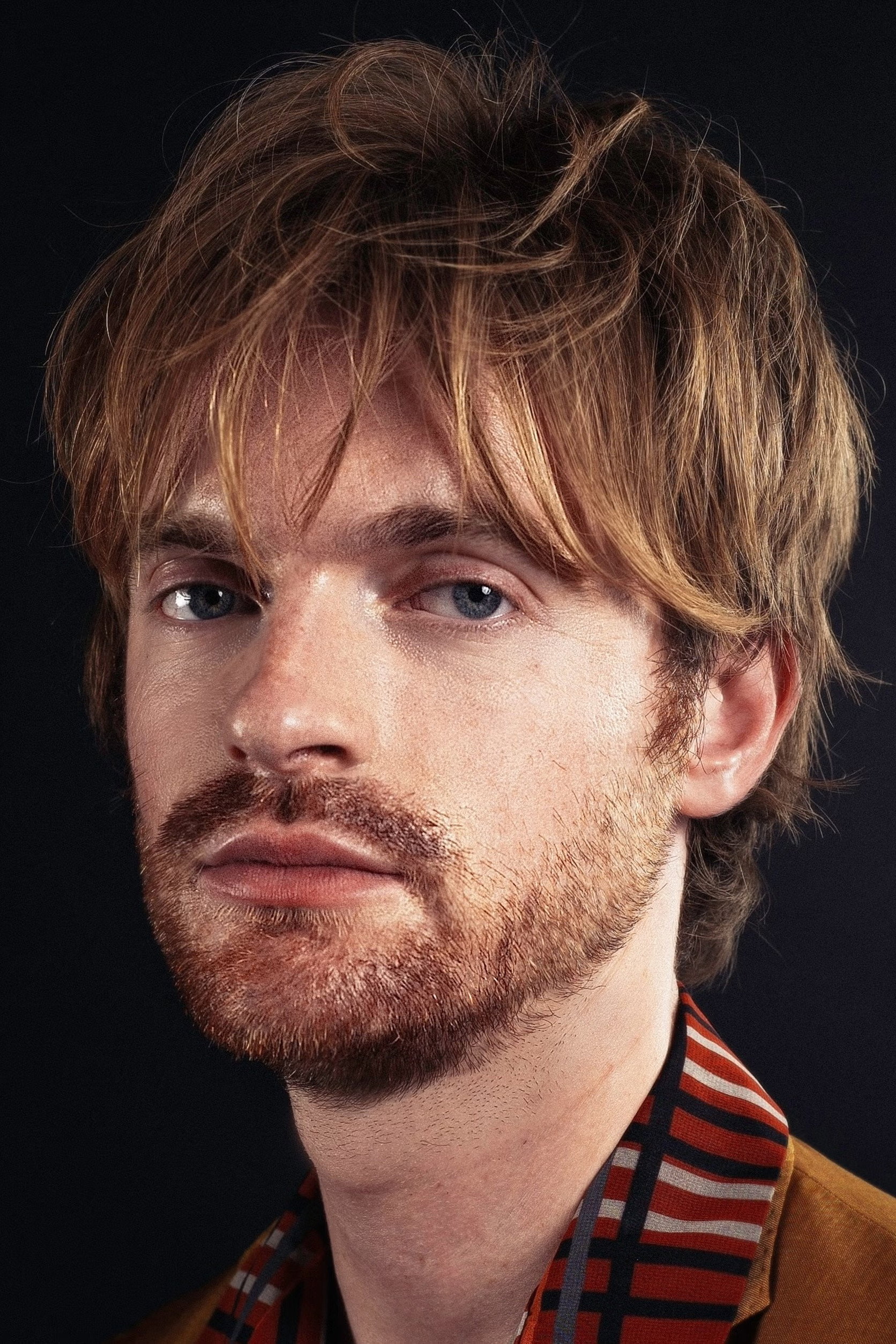 FINNEAS - headshot